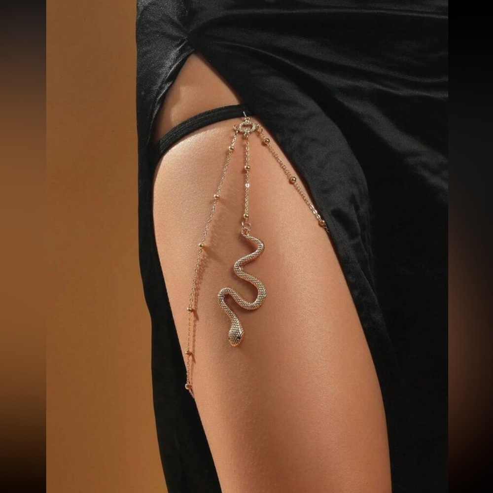 Boho snake design thigh chain